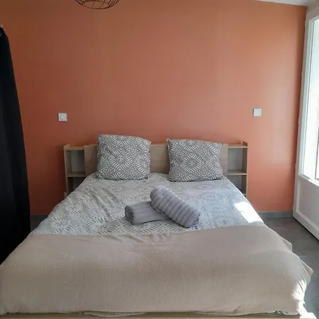 Holiday home Un Doux Refuge La Roche-sur-Yon