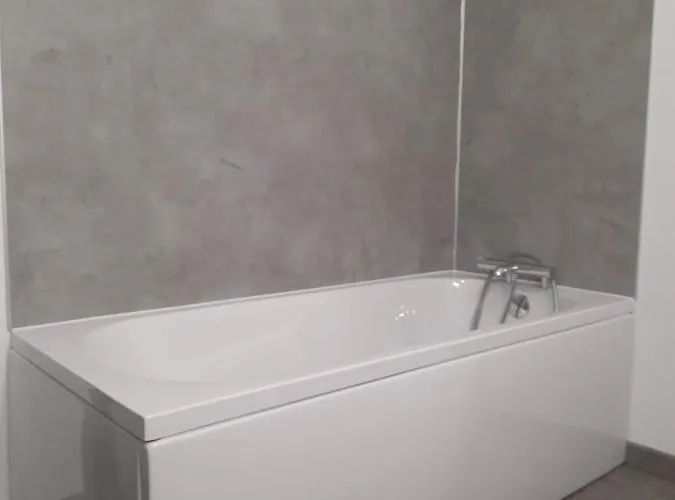 Un Doux Refuge 度假居 永河畔拉罗什